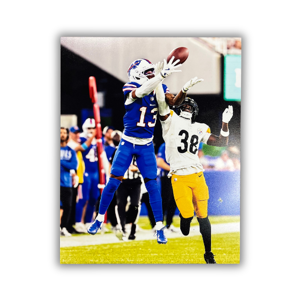 Skyler Bell Unsigned Leaping for Catch vs Steelers Photo