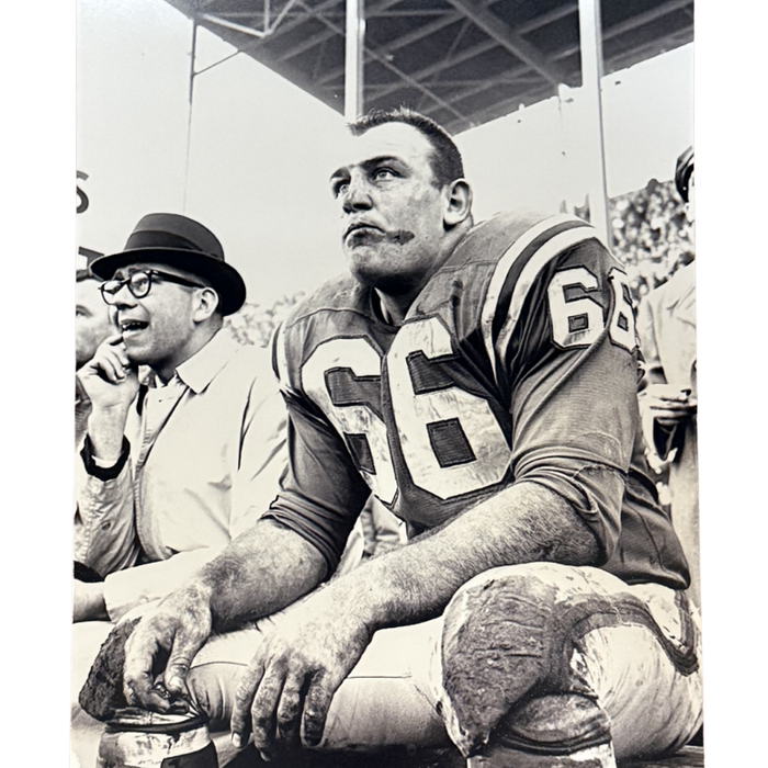 Billy Shaw Unsigned Sitting in Black and White 8x10 Photo