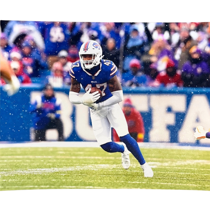 Christian Benford Unsigned Snow Catch 8x10 Photo