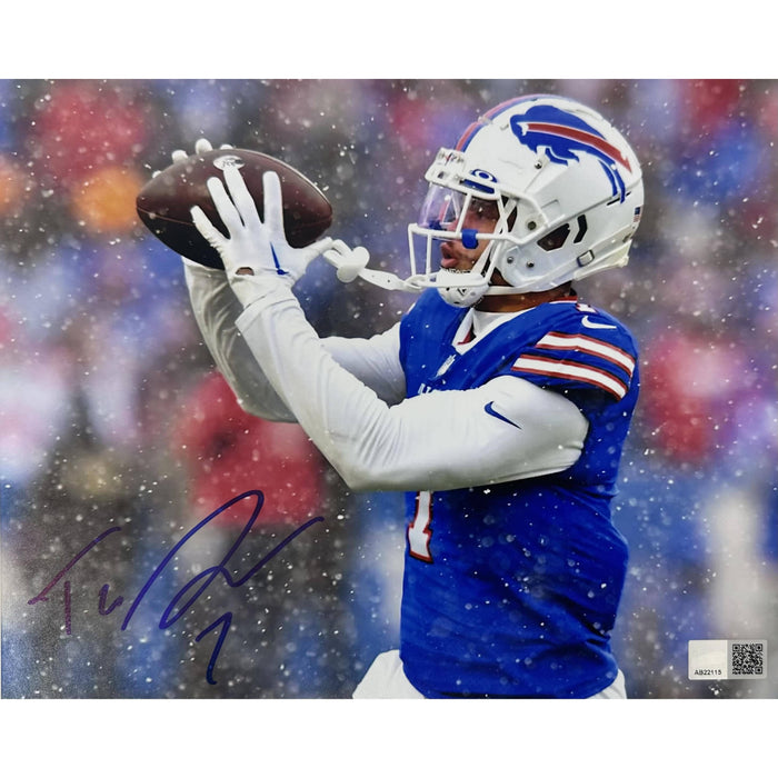 Taron Johnson Signed Close-up in Snow Photo Signed Photos TSE Buffalo 8X10 