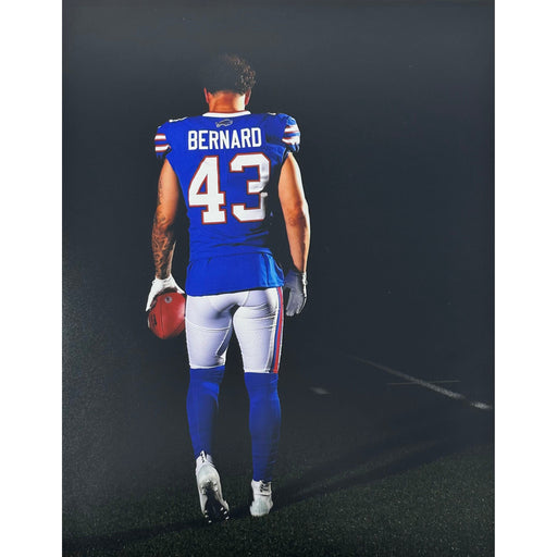 Terrel Bernard Unsigned Spotlight 11x14 Photo Unsigned Photos TSE Buffalo 