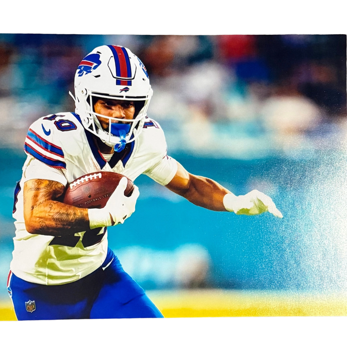 Khalil Shakir Unsigned Running with Ball in White 8x10 Photo