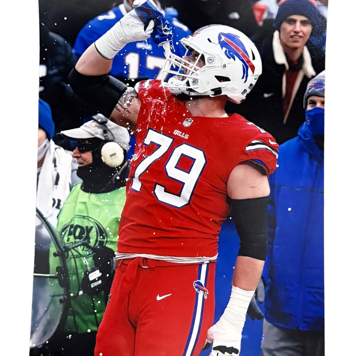 Spencer Brown Unsigned Beer Chug 8x10 Photo