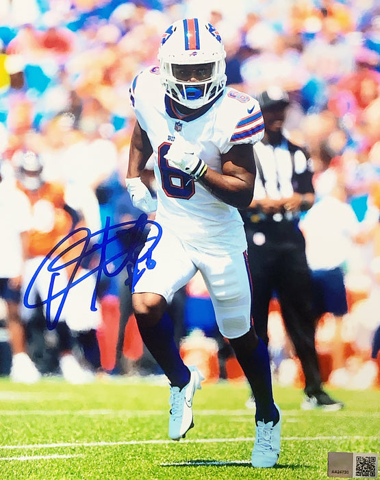 Isaiah McKenzie Running Route in White Signed 8x10 Photo Signed Photos TSE Buffalo 
