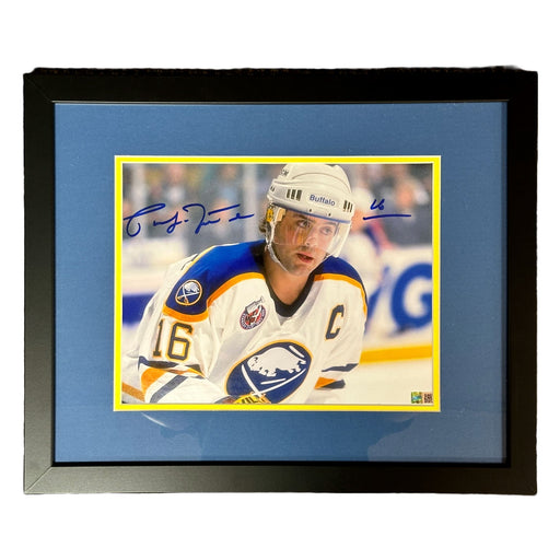 Pat LaFontaine Signed Close Up 11X14 Photo - Professionally Framed Signed Photos TSE Framed 